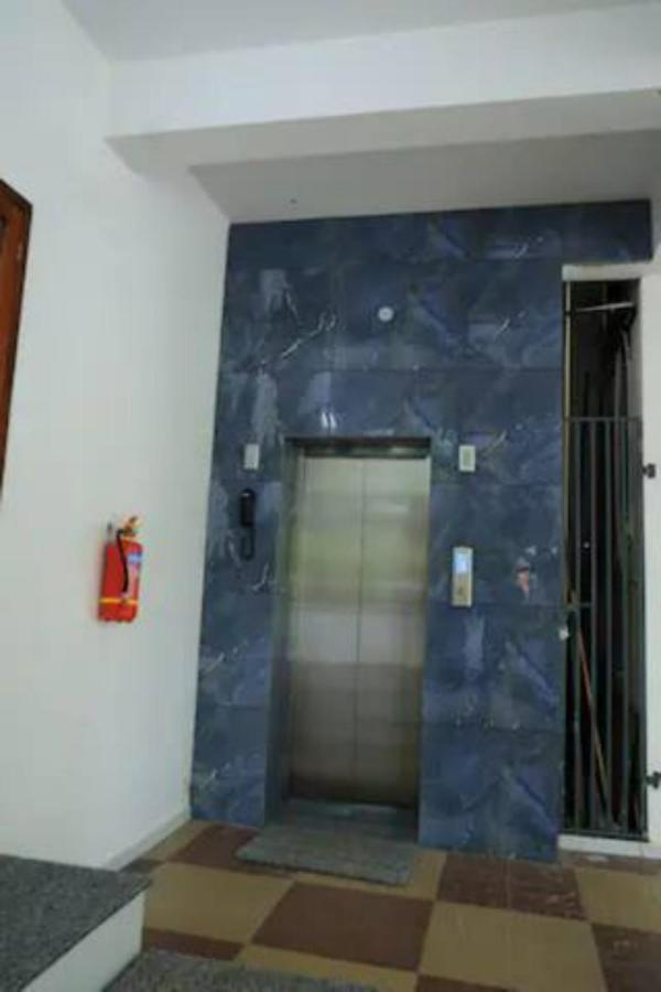 Yelza Hotel And Residence Alwaye Buitenkant foto